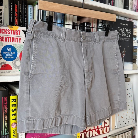 J. Crew | 32W | 5" Shorts - Picture 2 of 7